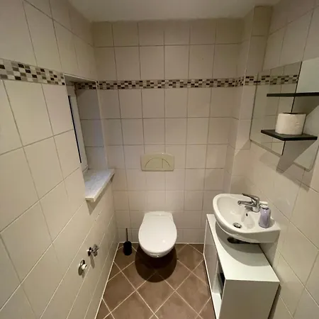 Apartment Ferienwohnung Auch Fur Monteure Und Dienstreisende *